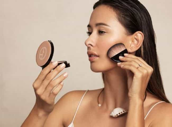 How to Prevent Makeup Smudging