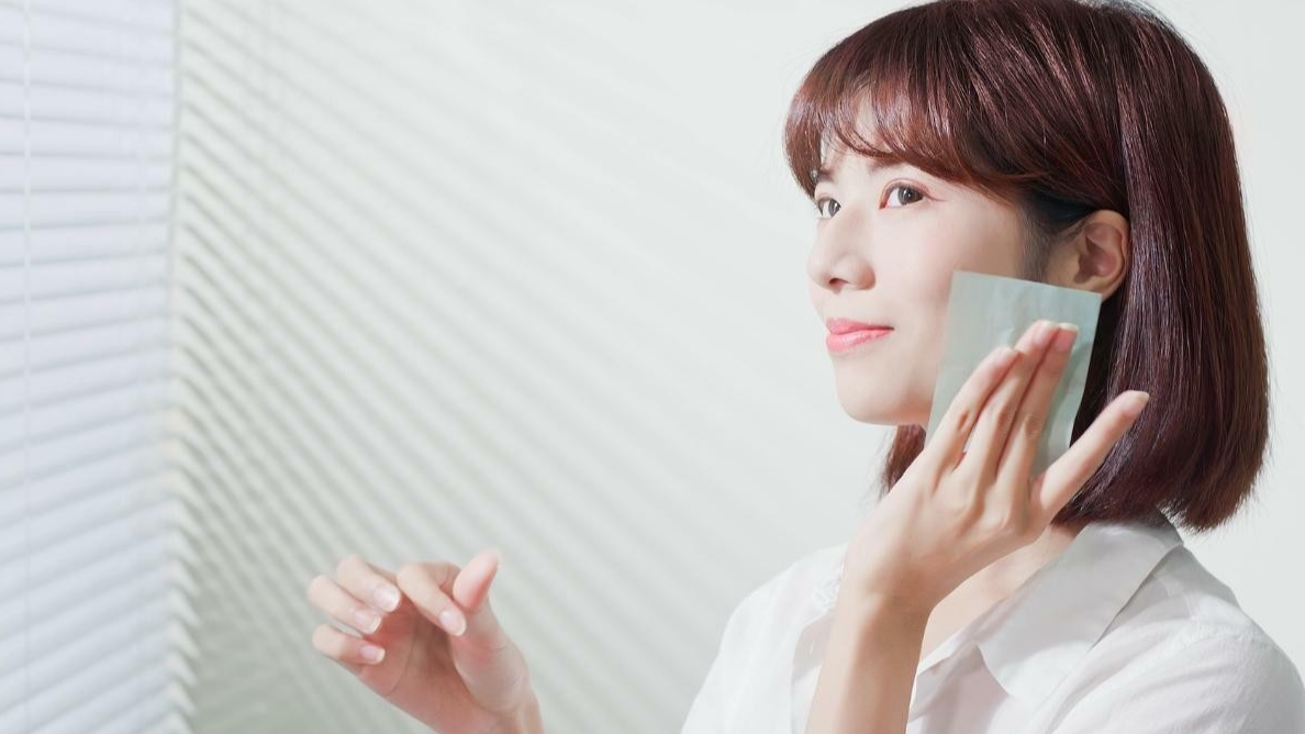 How to Prevent Makeup Smudging